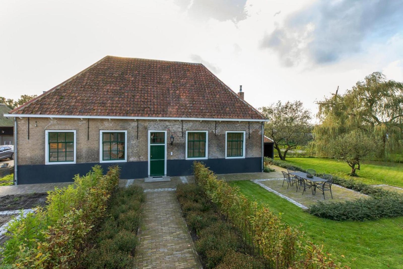 Vakantiehuis 'Boerderij Molenhof' - Stationsweg 5 | Heinkenszand מראה חיצוני תמונה